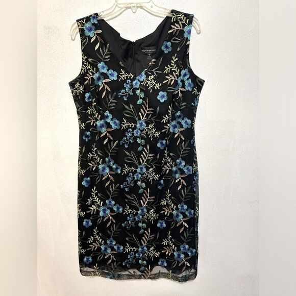 Connected Black and Blue Floral Embroidery Size 16 - Picture 1 of 9
